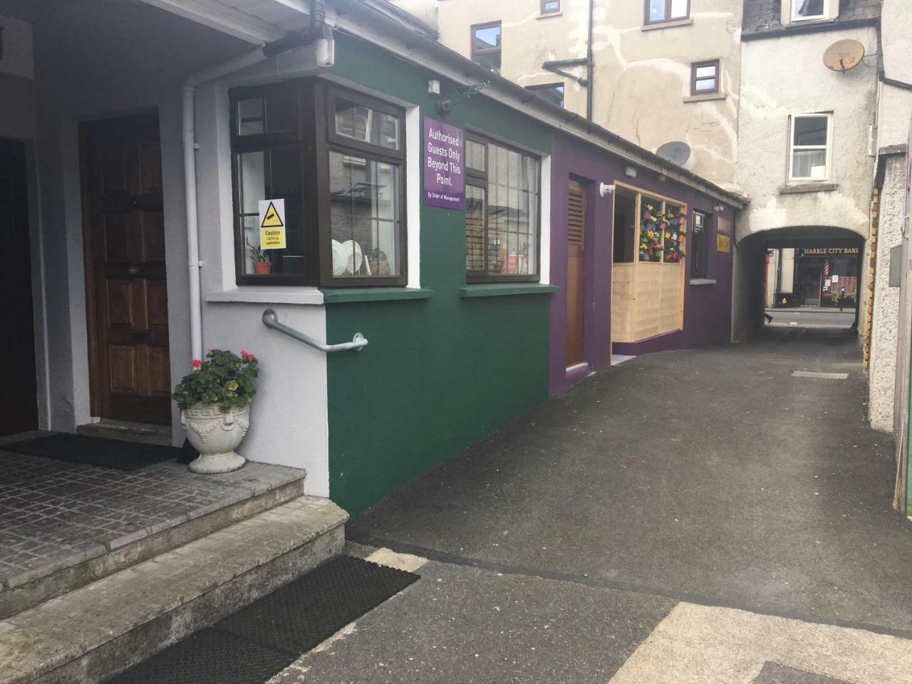Dalys Accommodation Kilkenny Esterno foto